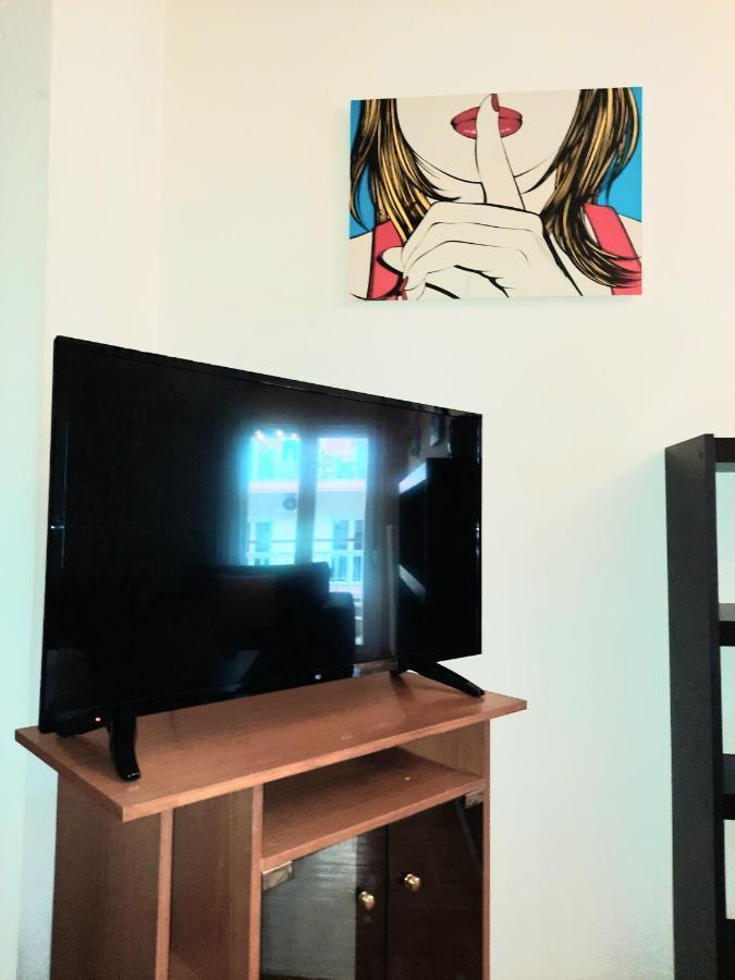 Cozy And Bright Apartment In The Heart Of The City Thessaloniki Exterior photo