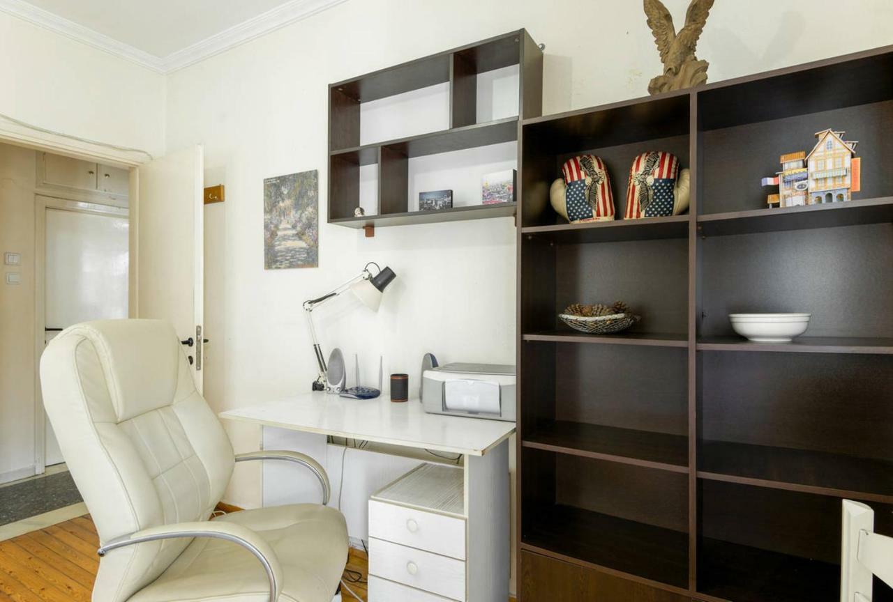Cozy And Bright Apartment In The Heart Of The City Thessaloniki Exterior photo